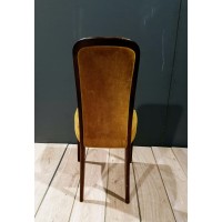 Francuskie krzesła tapicerowane